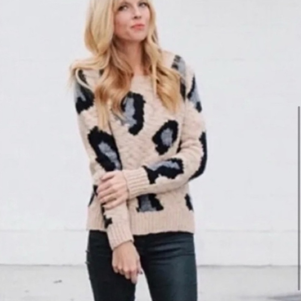 Anthropologie/ Sleeping on Snow Leopard Print pullover sweater/ woman’s M/ wool